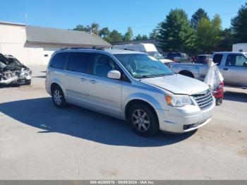  Salvage Chrysler Town & Country