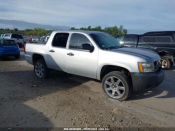  Salvage Chevrolet Avalanche 1500