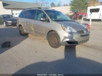  Salvage Toyota Sienna