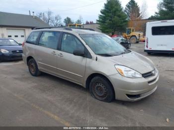  Salvage Toyota Sienna