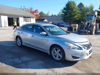  Salvage Nissan Altima