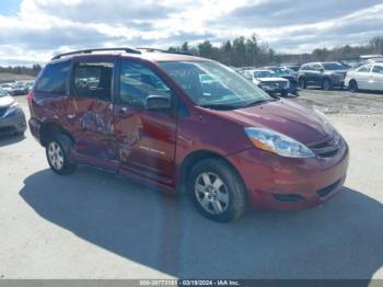  Salvage Toyota Sienna