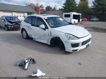  Salvage Porsche Cayenne