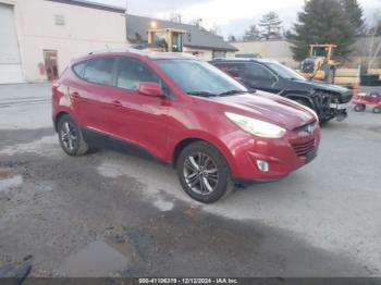  Salvage Hyundai TUCSON