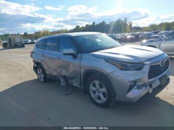  Salvage Toyota Highlander