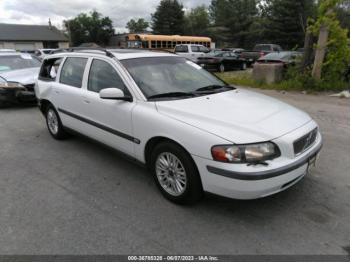  Salvage Volvo V70