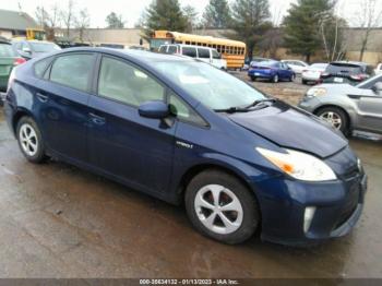  Salvage Toyota Prius