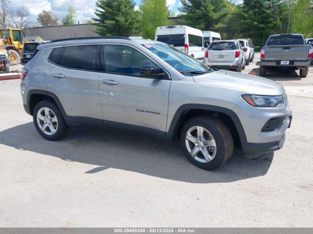  Salvage Jeep Compass