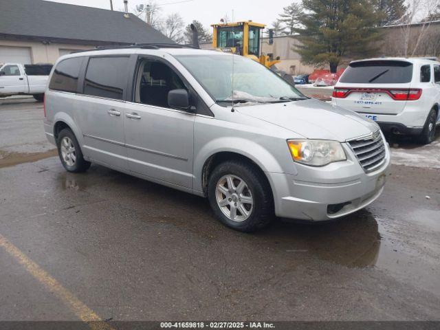  Salvage Chrysler Town & Country