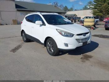  Salvage Hyundai TUCSON