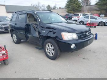  Salvage Toyota Highlander