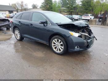  Salvage Toyota Venza