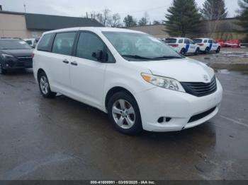  Salvage Toyota Sienna