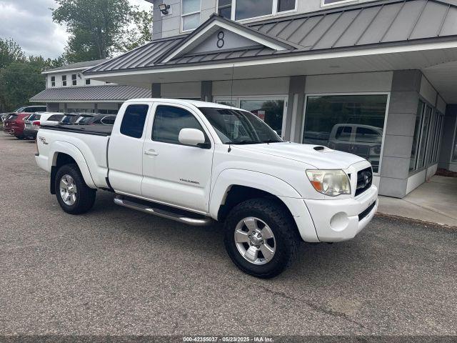  Salvage Toyota Tacoma