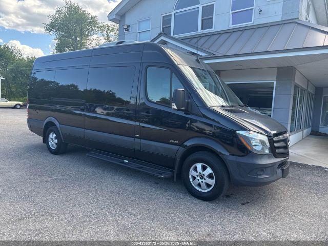  Salvage Mercedes-Benz Sprinter