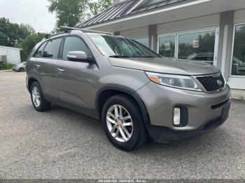  Salvage Kia Sorento