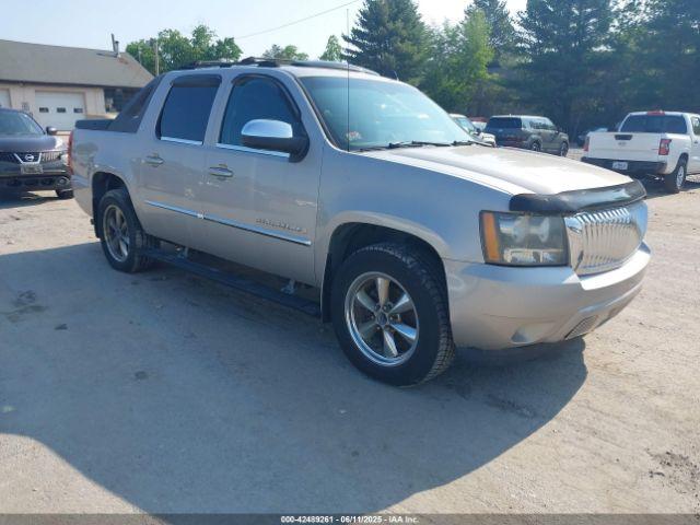 Salvage Chevrolet Avalanche 1500