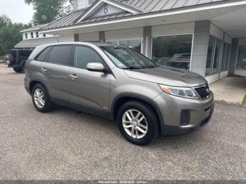  Salvage Kia Sorento