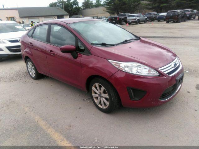  Salvage Ford Fiesta