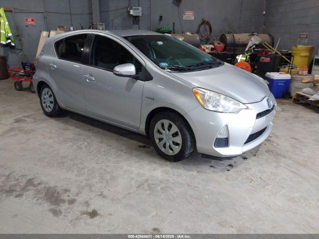  Salvage Toyota Prius c