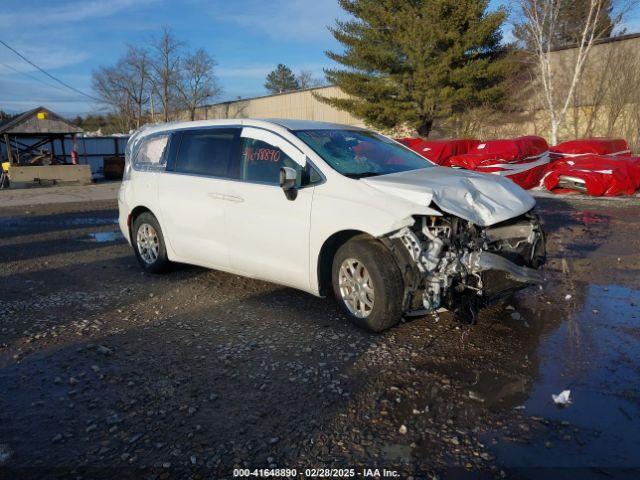  Salvage Chrysler Voyager