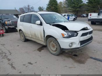  Salvage Mitsubishi Outlander