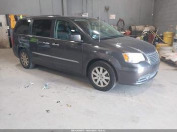 Salvage Chrysler Town & Country