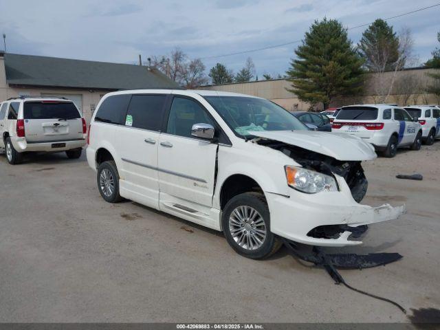  Salvage Chrysler Town & Country