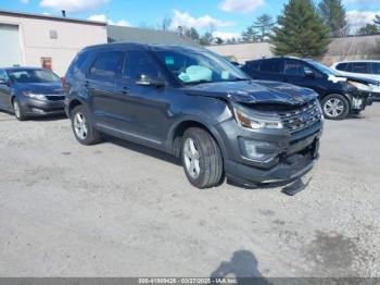  Salvage Ford Explorer