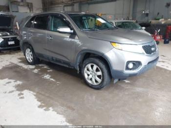  Salvage Kia Sorento
