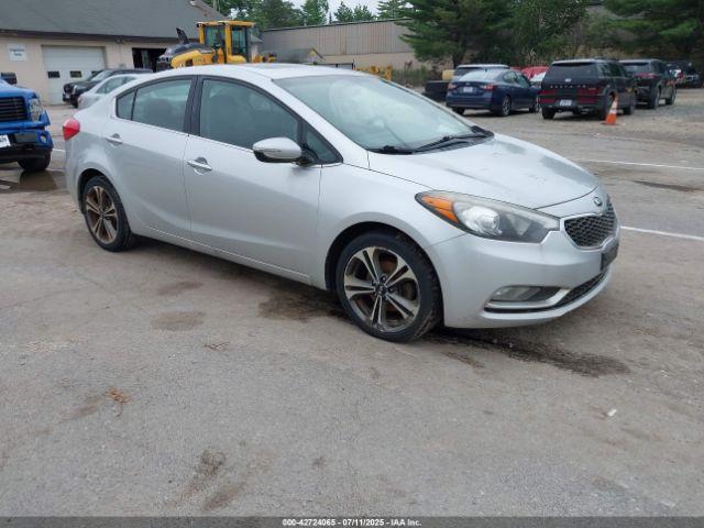  Salvage Kia Forte
