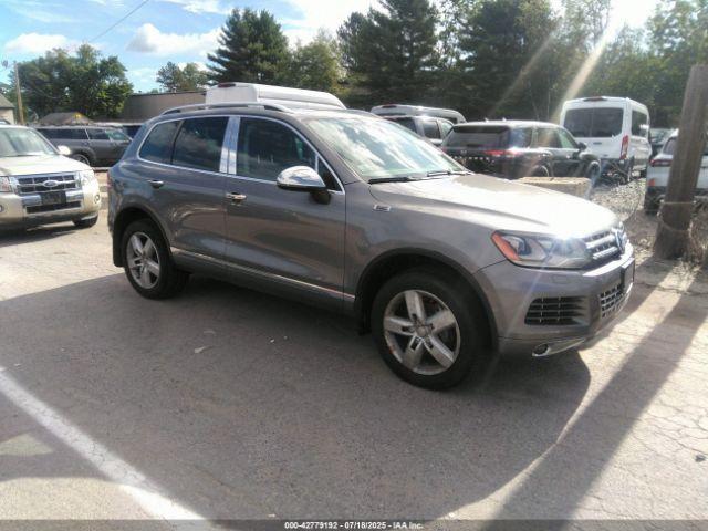  Salvage Volkswagen Touareg