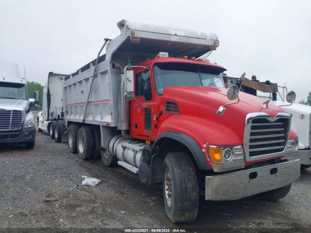  Salvage Mack 700