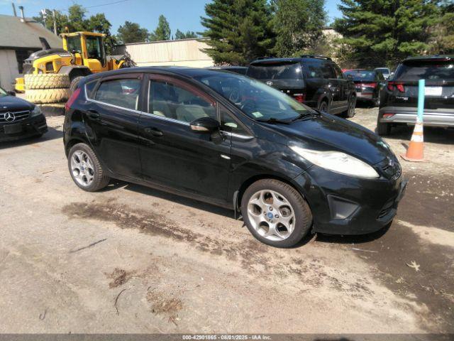  Salvage Ford Fiesta