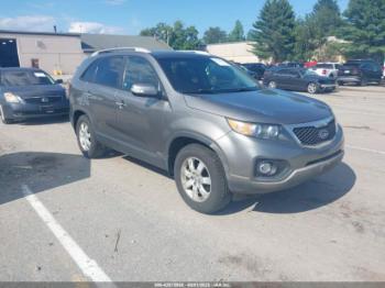  Salvage Kia Sorento