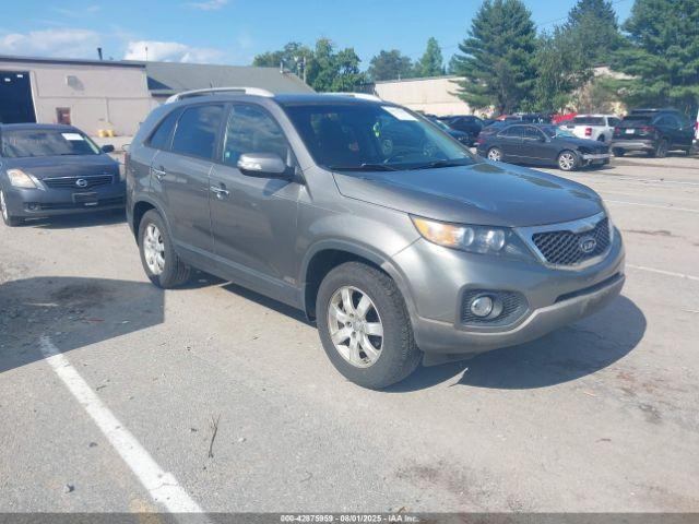  Salvage Kia Sorento