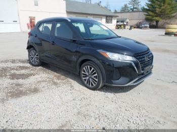  Salvage Nissan Kicks