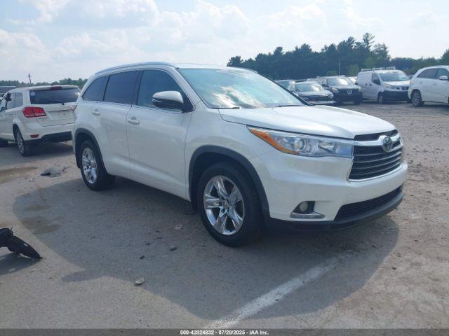  Salvage Toyota Highlander