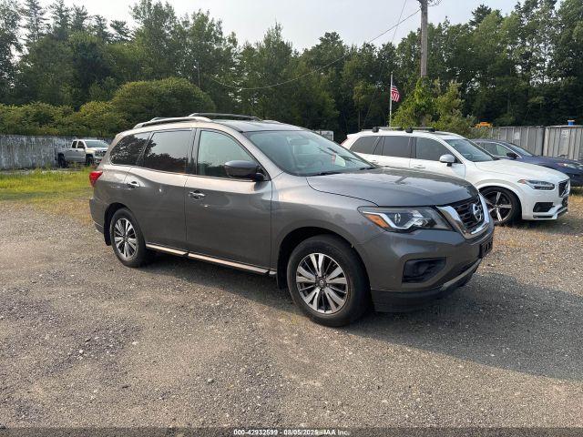  Salvage Nissan Pathfinder