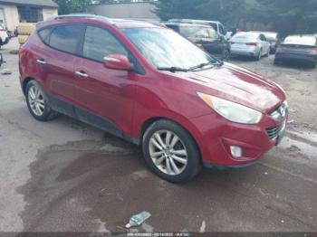  Salvage Hyundai TUCSON