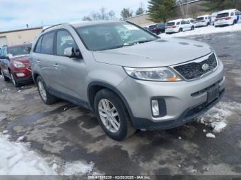  Salvage Kia Sorento