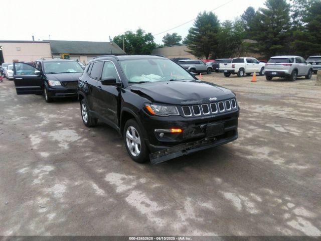 Salvage Jeep Compass