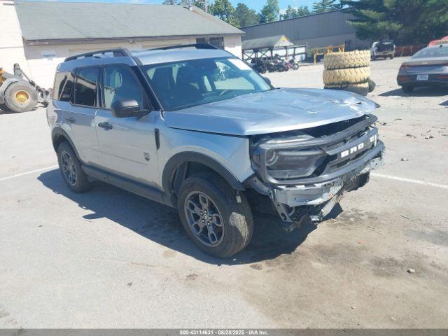  Salvage Ford Bronco