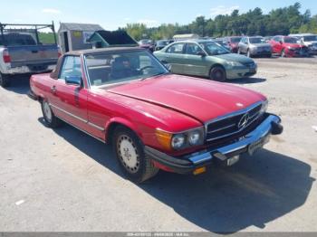  Salvage Mercedes-Benz 560