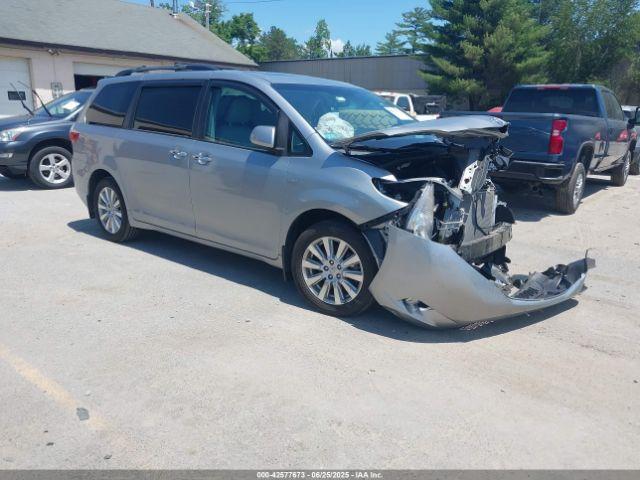  Salvage Toyota Sienna
