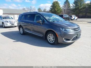  Salvage Chrysler Pacifica