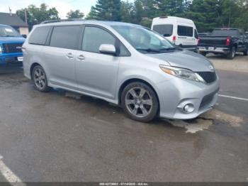  Salvage Toyota Sienna