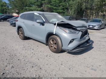  Salvage Toyota Highlander