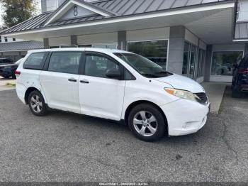  Salvage Toyota Sienna