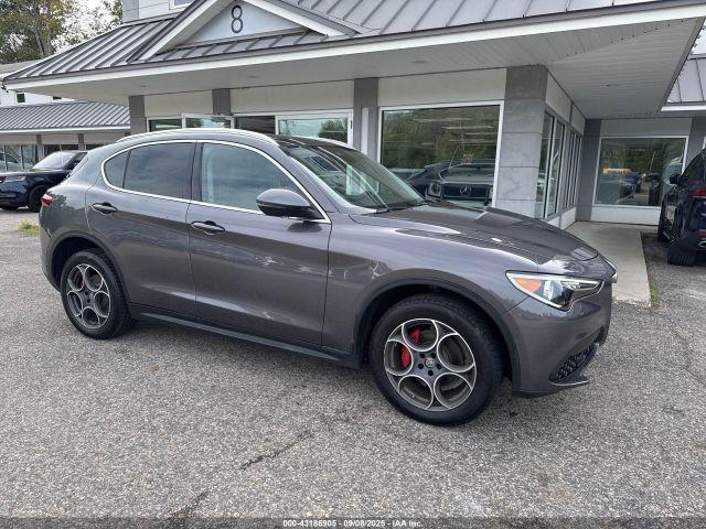  Salvage Alfa Romeo Stelvio